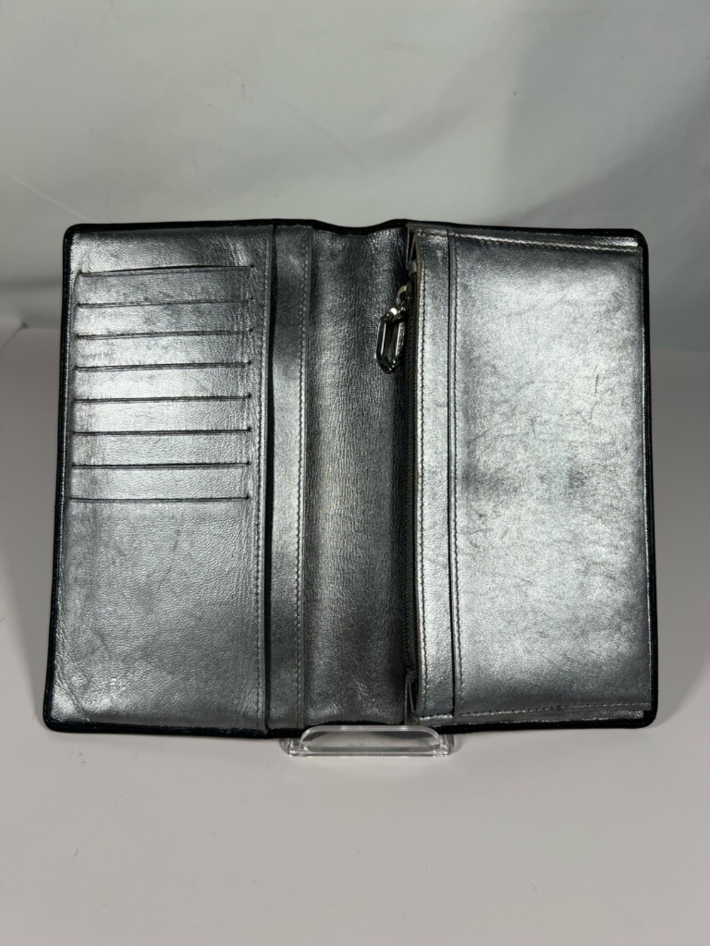1124: Chanel Vertical Quilted Leather Wallet CC Logo Black - Picture 10 of 16